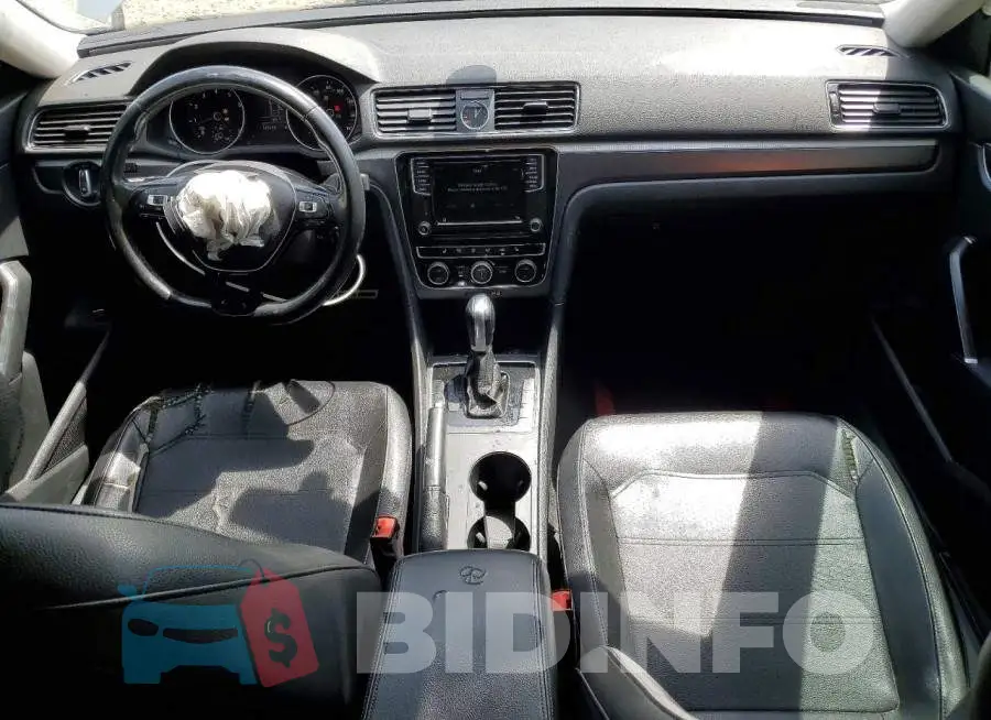 1VWDT7A33HC042177 Photo# 8