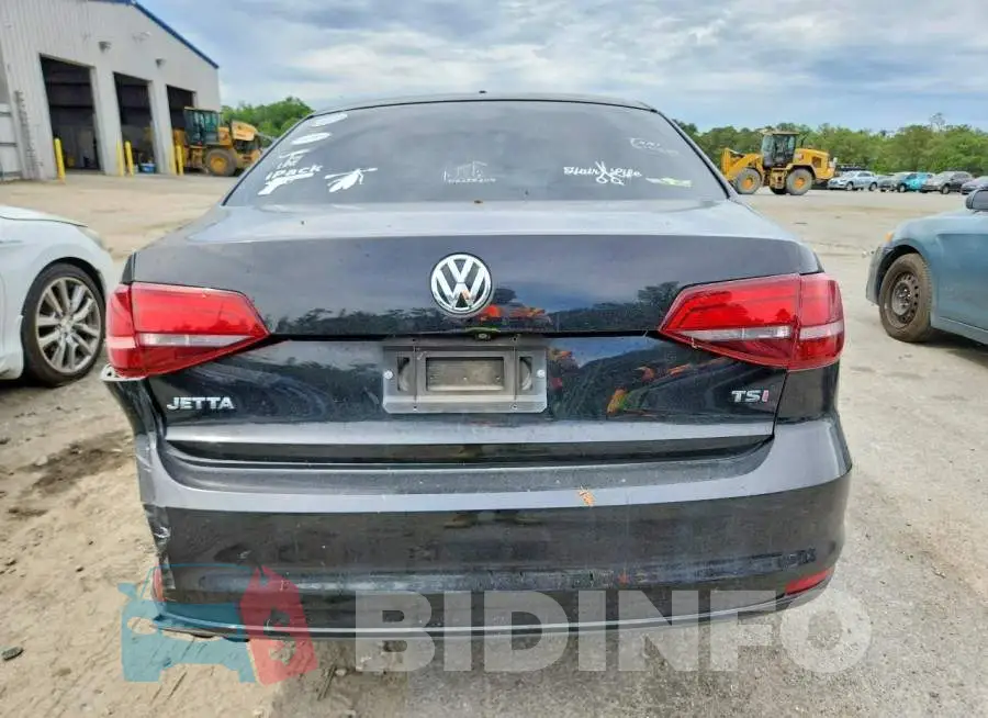 3VW167AJ2HM259887 Photo# 6
