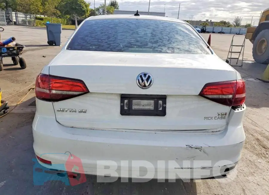 3VWDB7AJ4HM217830 Photo# 6