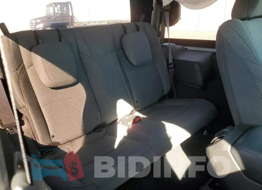 1C4PJXAG4RW338186 Photo# 10