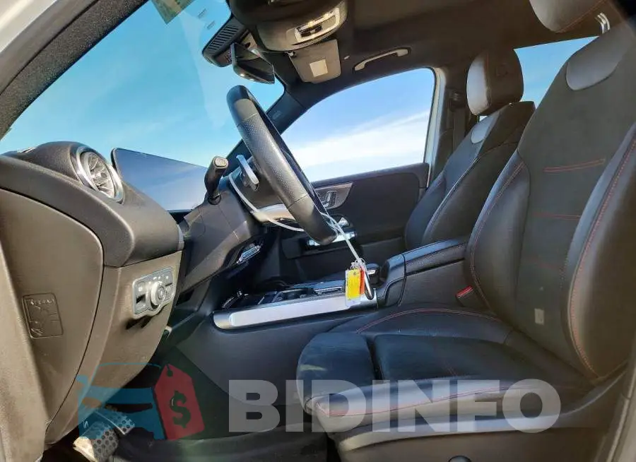 W1N4M4HB4MW111441 Photo# 7