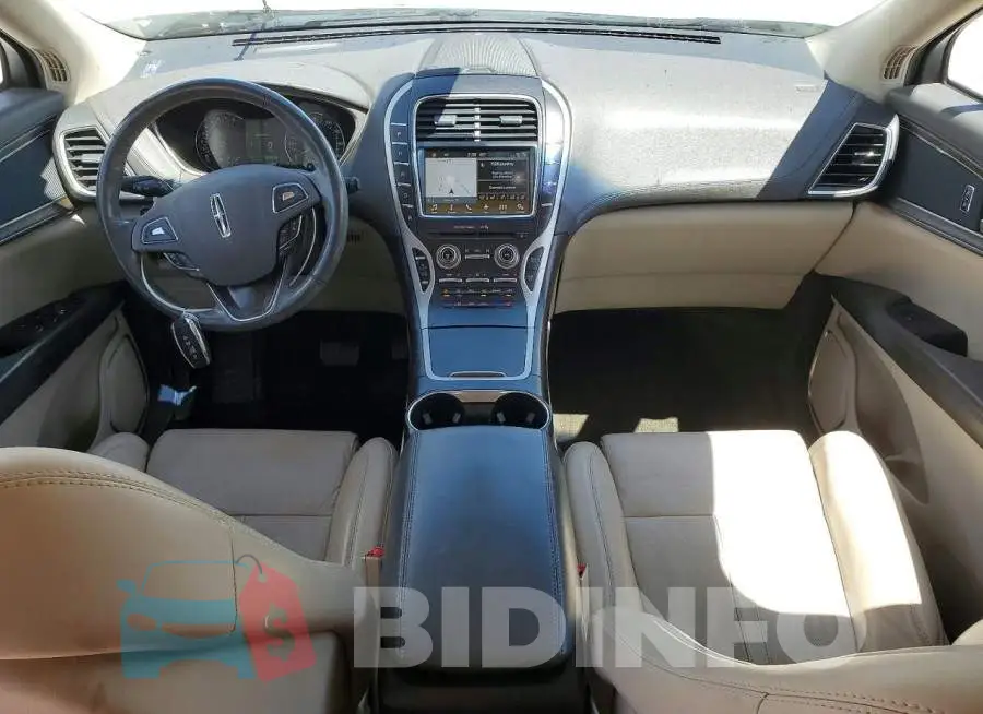 2LMPJ8LR7JBL37267 Photo# 8