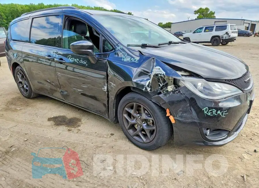 2C4RC1BG6KR609634 Photo# 4