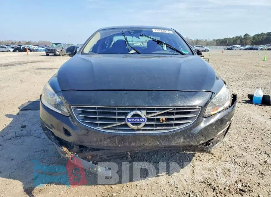 LYV402TK8HB138457 Photo# 5
