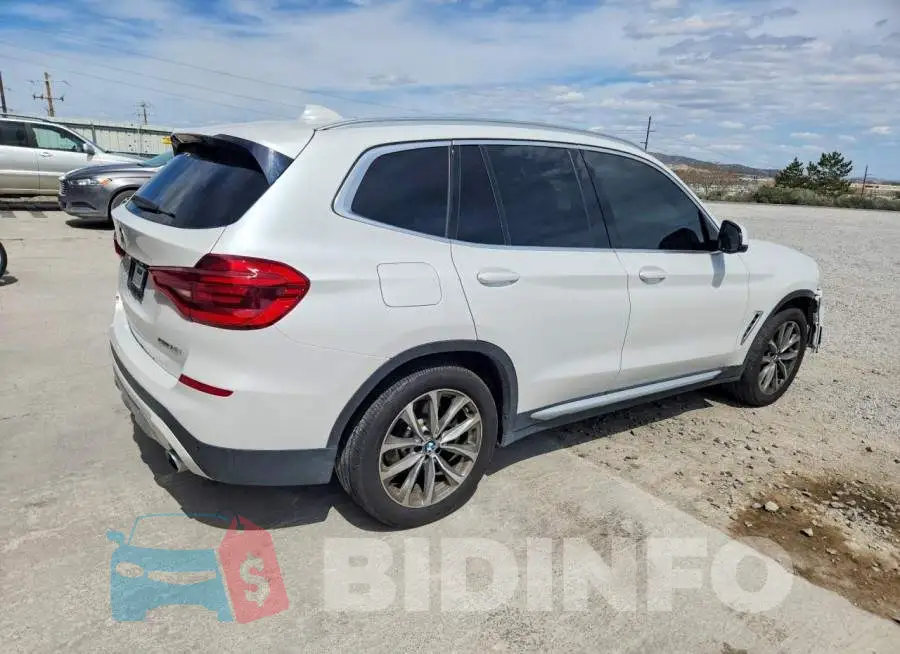 5UXTR7C58KLR51419 Photo# 3