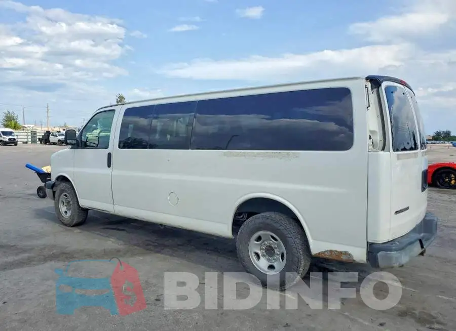 1GAZGPFG0J1333187 Photo# 2