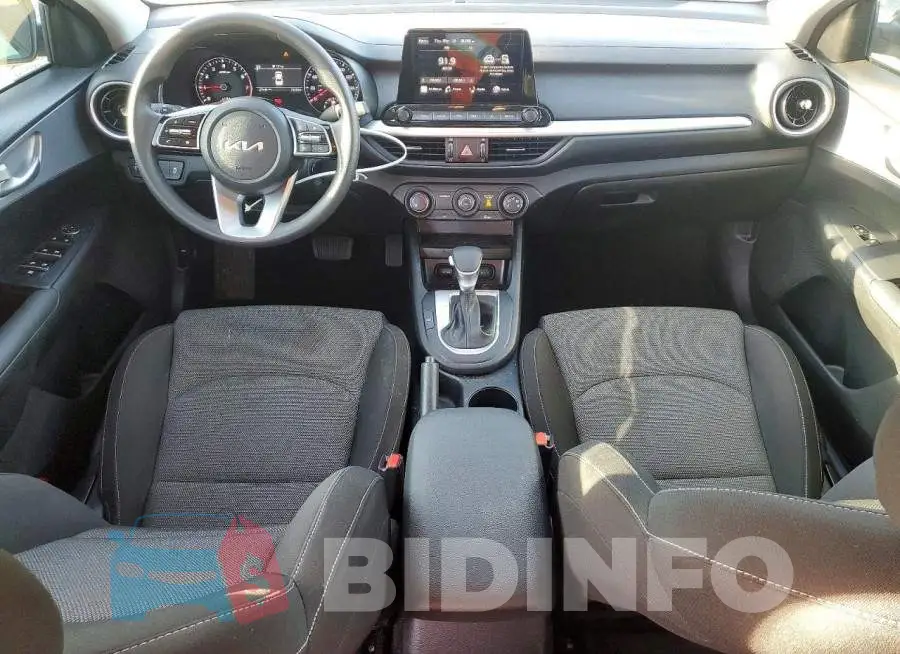 3KPF24AD3RE827735 Photo# 8