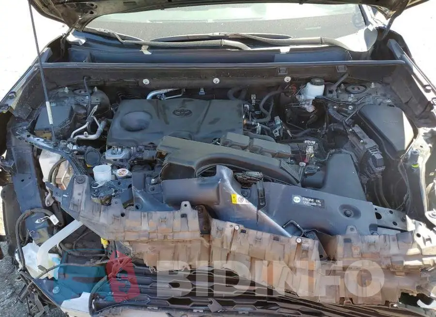 2T3C1RFV0MC125973 Photo# 12