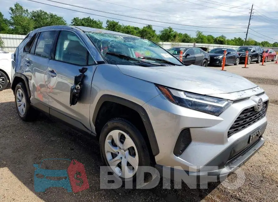 2T3F1RFV8SW536031 Photo# 4