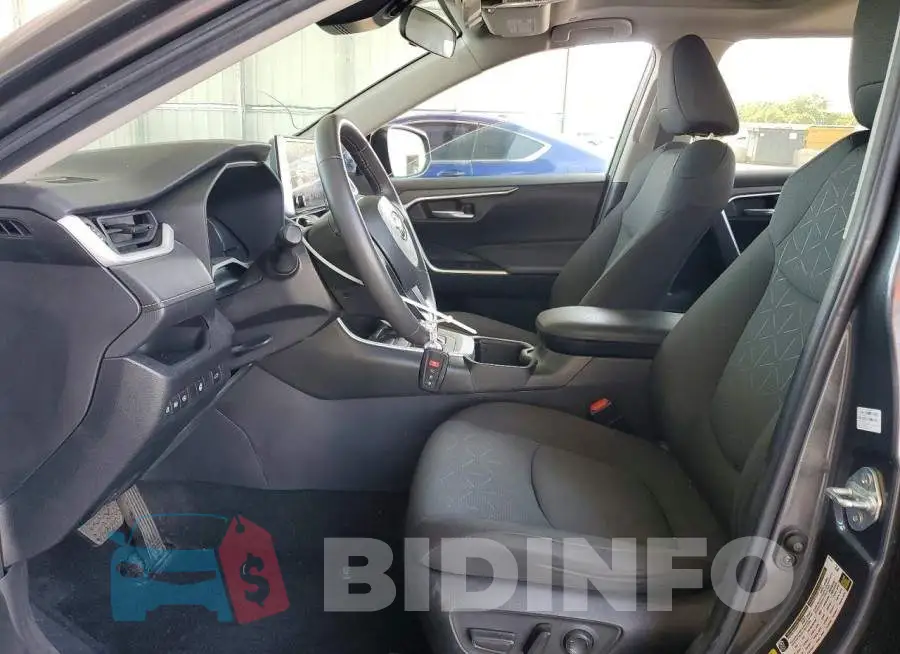 2T3W1RFV8PC240192 Photo# 7