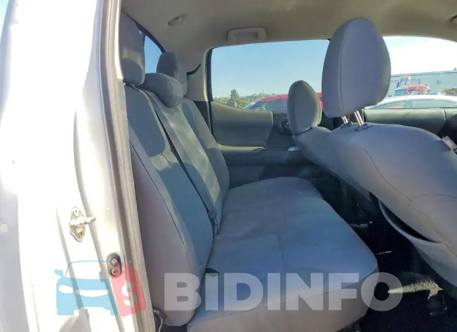 3TMBZ5DN1HM011745 Photo# 10