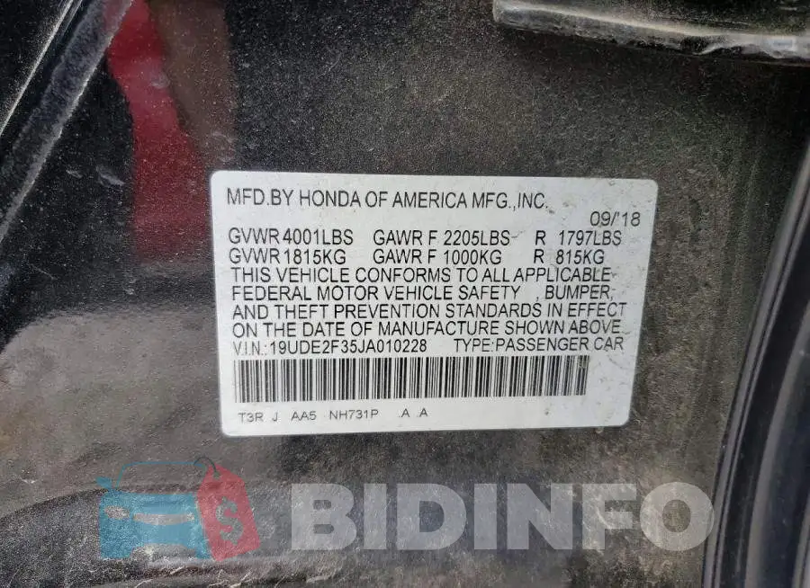 19UDE2F35JA010228 Photo# 12