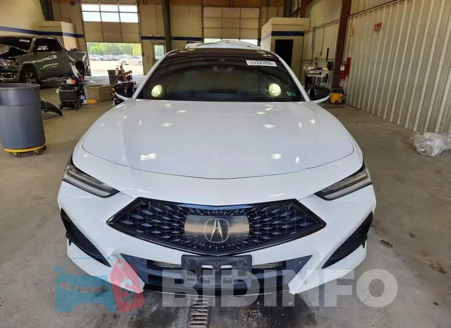 19UUB6F57MA010852 Photo# 5