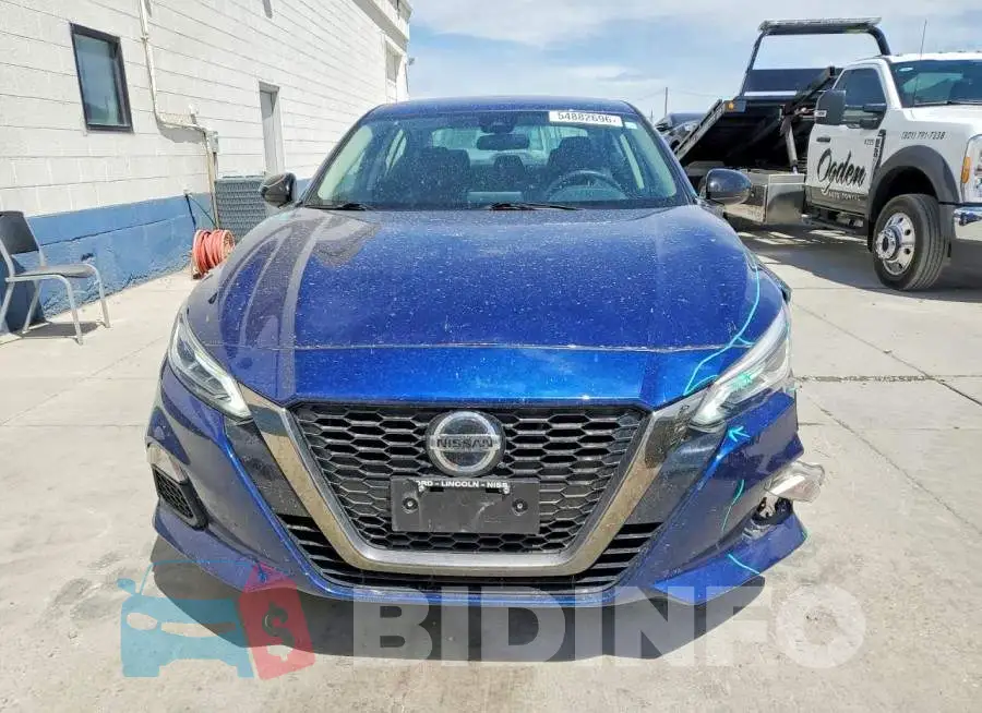 1N4BL4CV3LC214407 Photo# 5