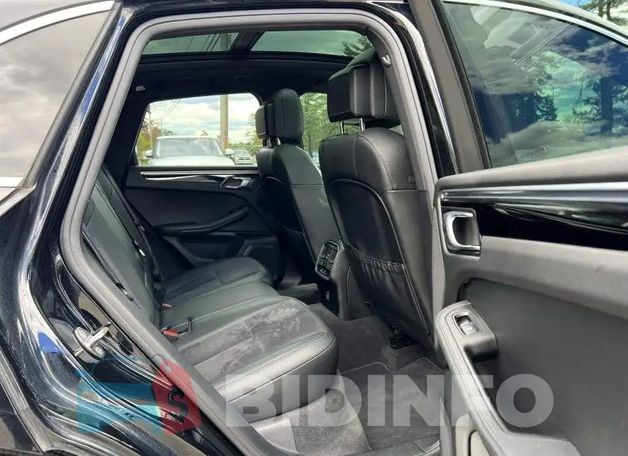 WP1AB2A54KLB30089 Photo# 6