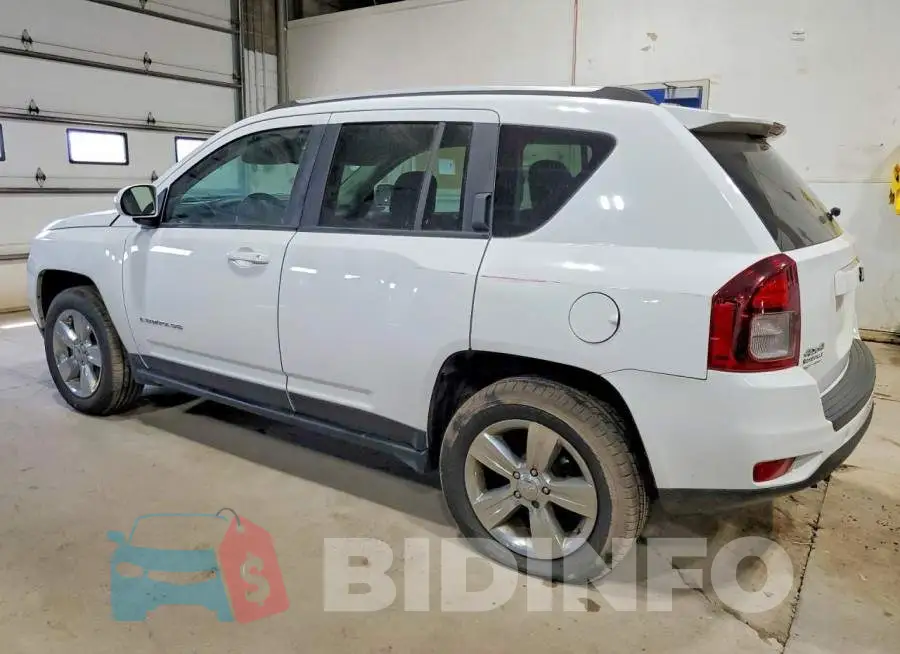 1C4NJDEB5HD153479 Photo# 2
