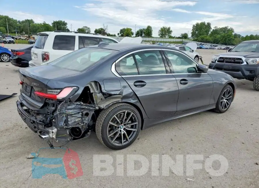 3MW5R7J01M8B55734 Photo# 3