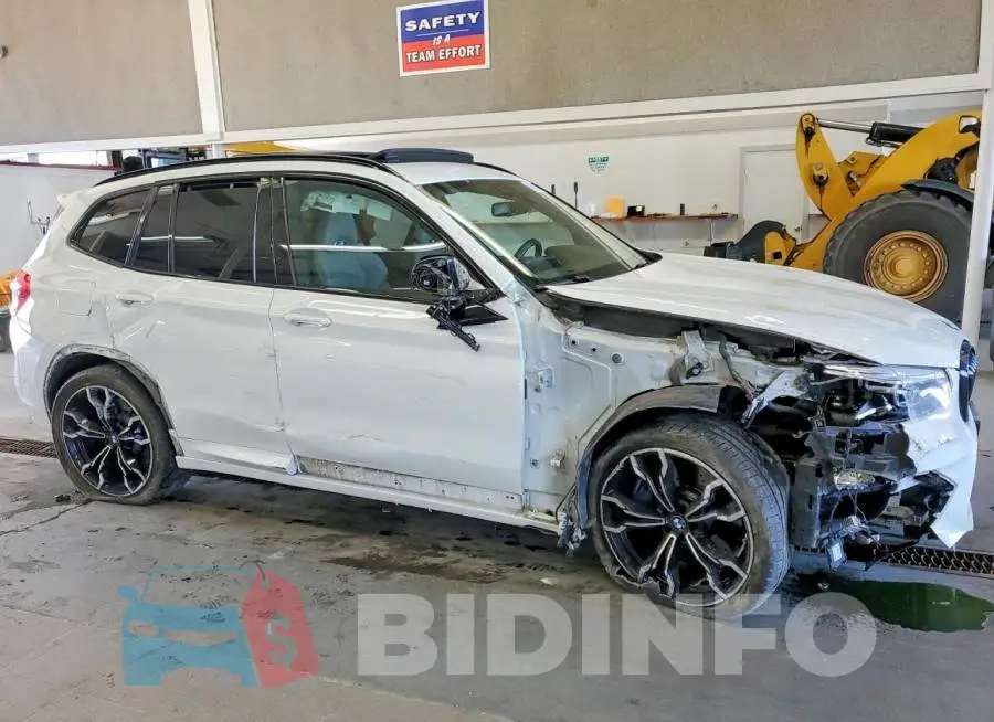 5YMTS0C02LLT10678 Photo# 4