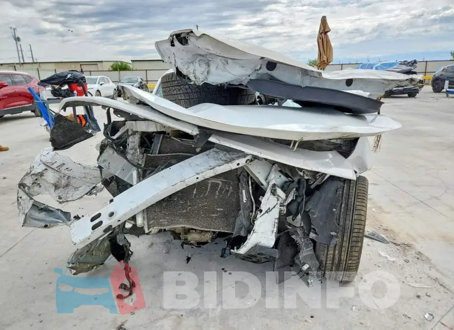 1G1FB1RS8M0122182 Photo# 5