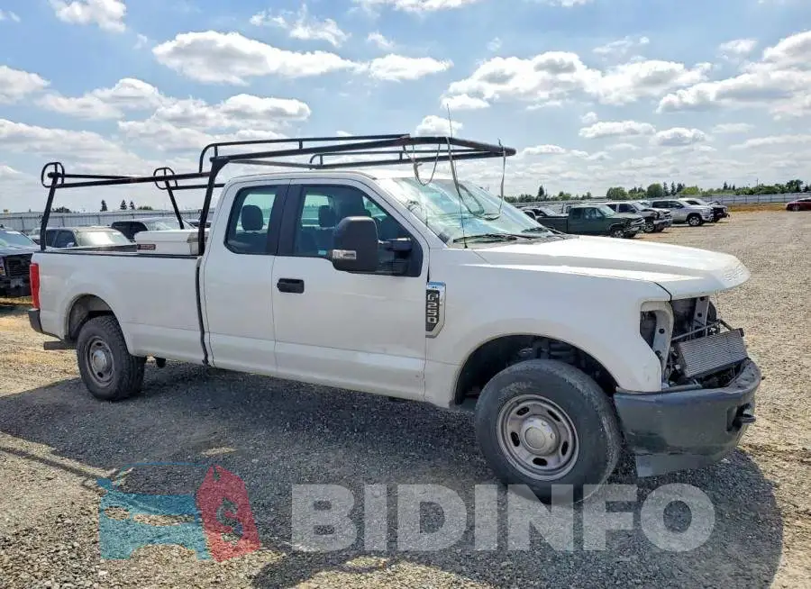1FT7X2A67KEF49595 Photo# 4