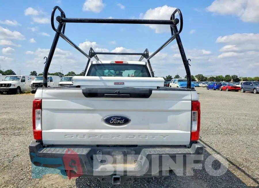 1FT7X2A67KEF49595 Photo# 6