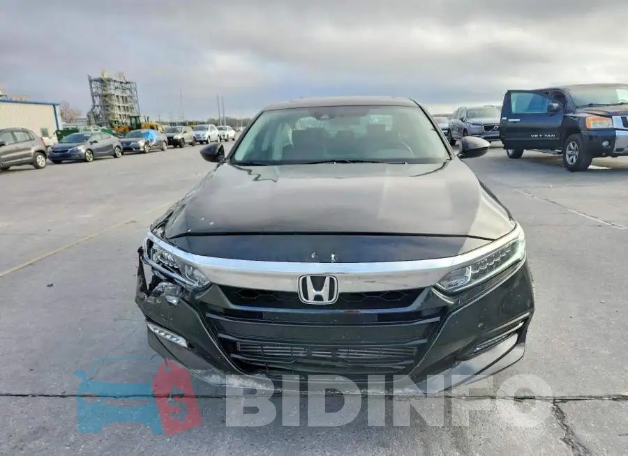 1HGCV1F48LA135483 Photo# 5