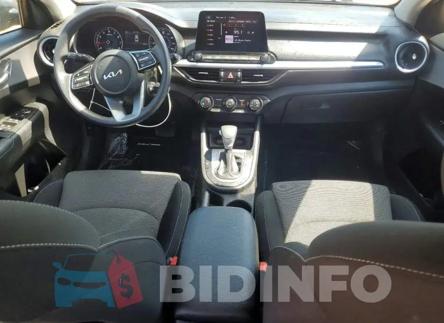 3KPF24AD6PE674054 Photo# 8