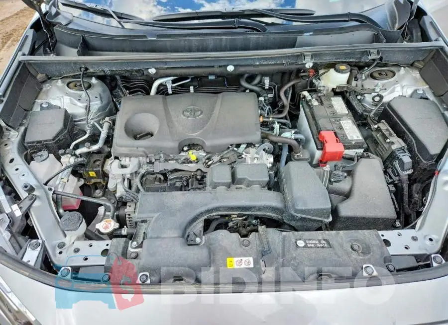 2T3P1RFV1SW511329 Photo# 12