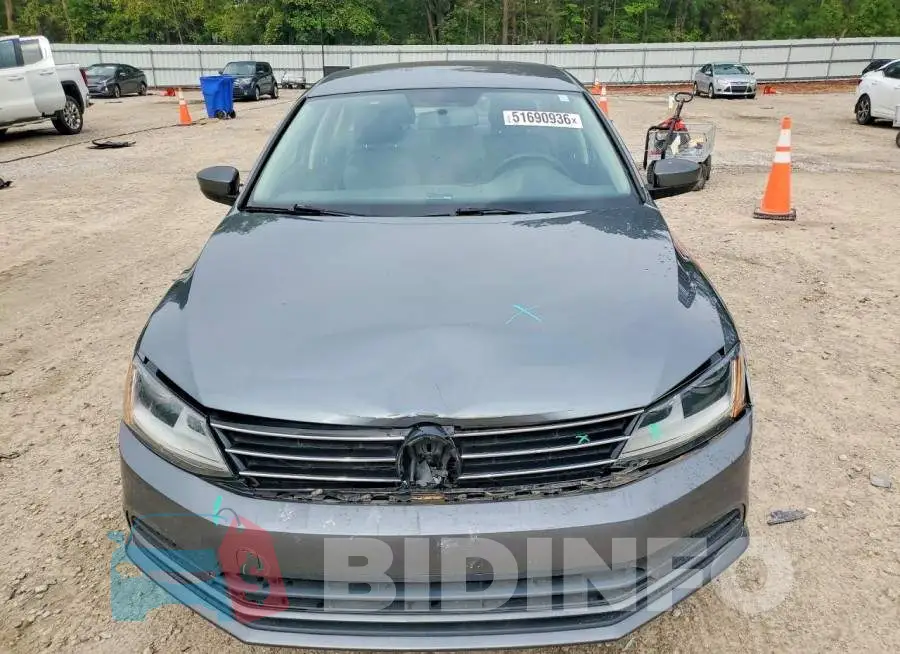 3VW2B7AJ2HM212374 Photo# 5