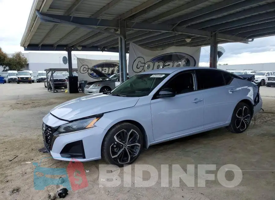 1N4BL4CV1SN331065 Photo# 1