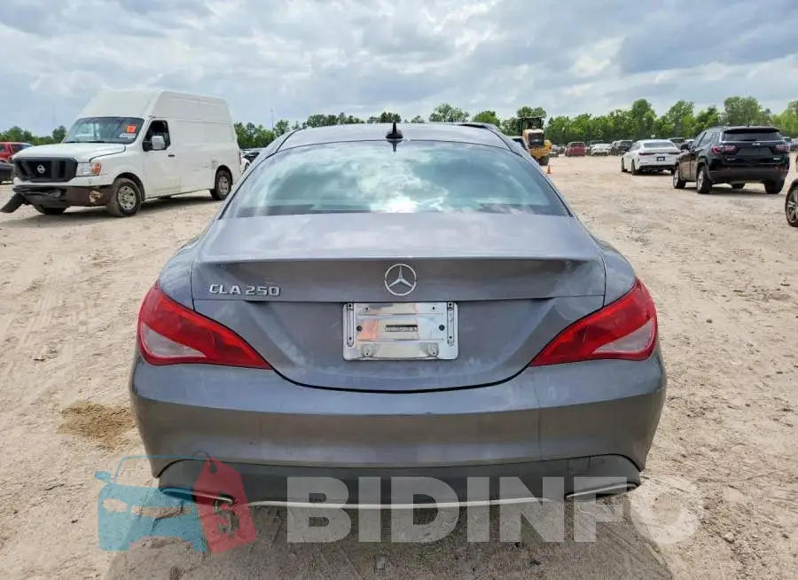 WDDSJ4EB1JN583213 Photo# 6