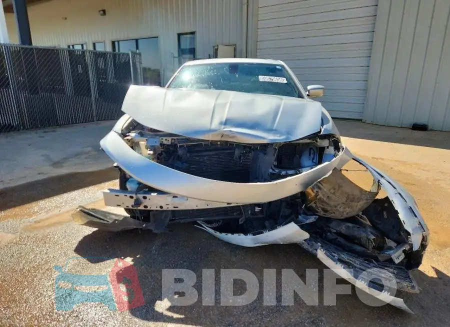 2C3CDXBG5NH208189 Photo# 5