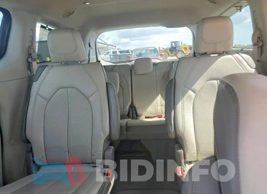 2C4RC1EG0HR669963 Photo# 10