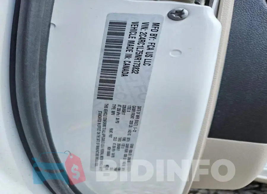 2C4RC1L75NR173832 Photo# 13