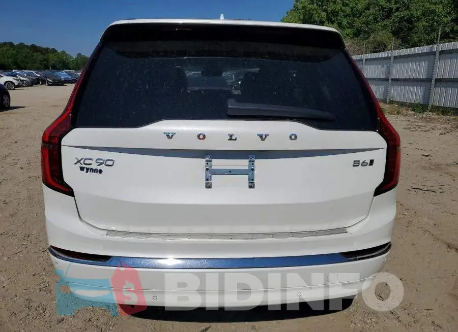 YV4062PE4T1443128 Photo# 6