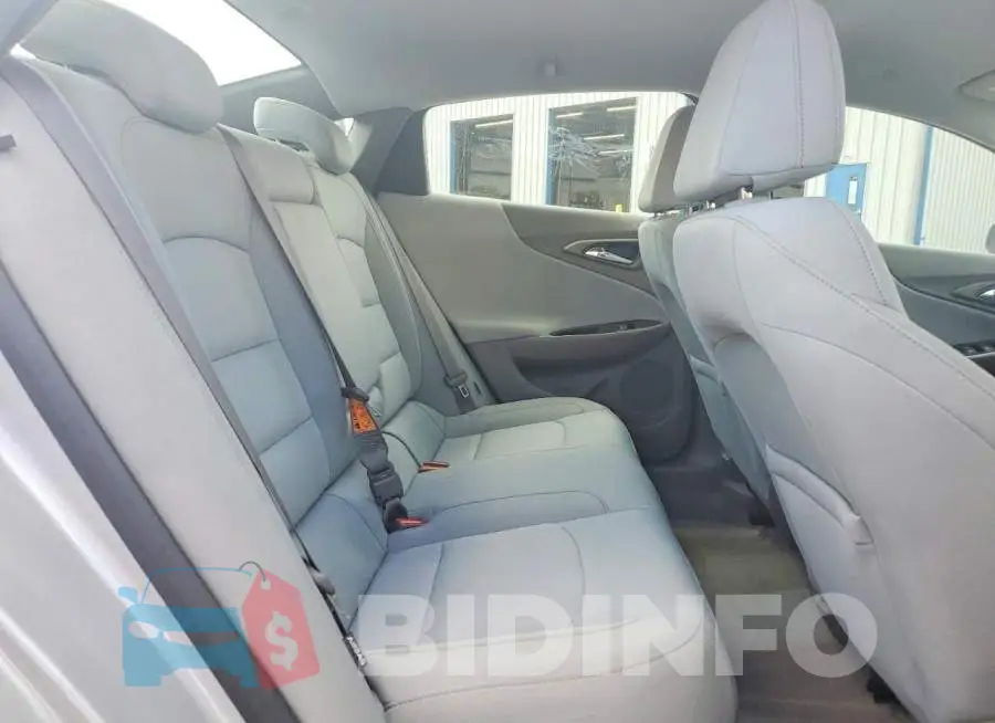 1G1ZD5ST5JF208009 Photo# 10