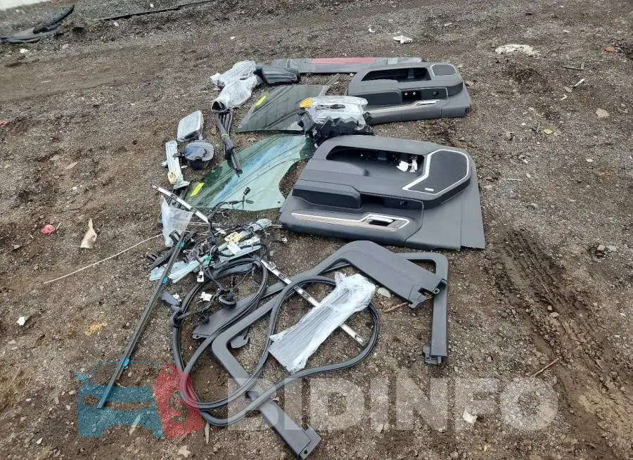 3GCUDFED5RG144558 Photo# 12