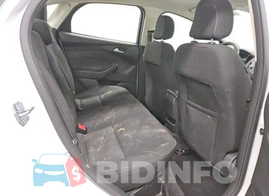 1FADP3FE7JL209372 Photo# 10