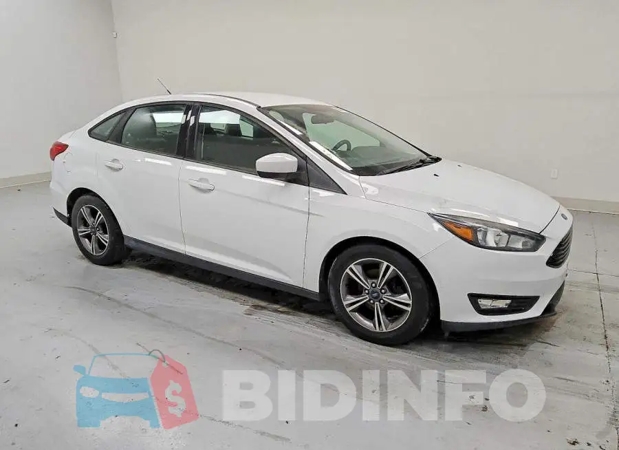 1FADP3FE7JL209372 Photo# 4