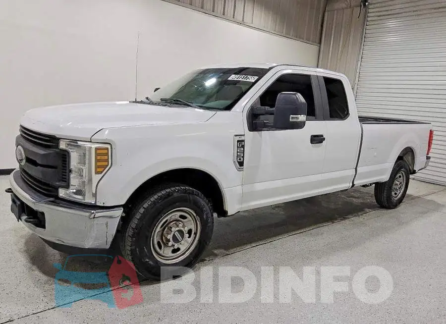 1FT7X2A63KEC74713 Photo# 1