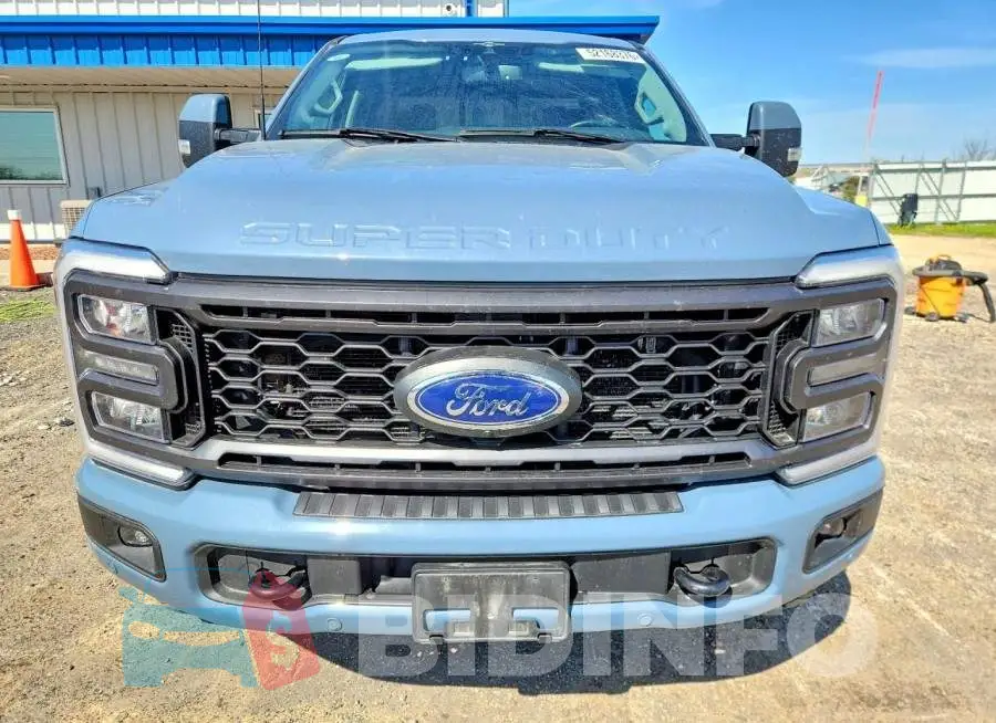 1FT8W3BM2PED63612 Photo# 5
