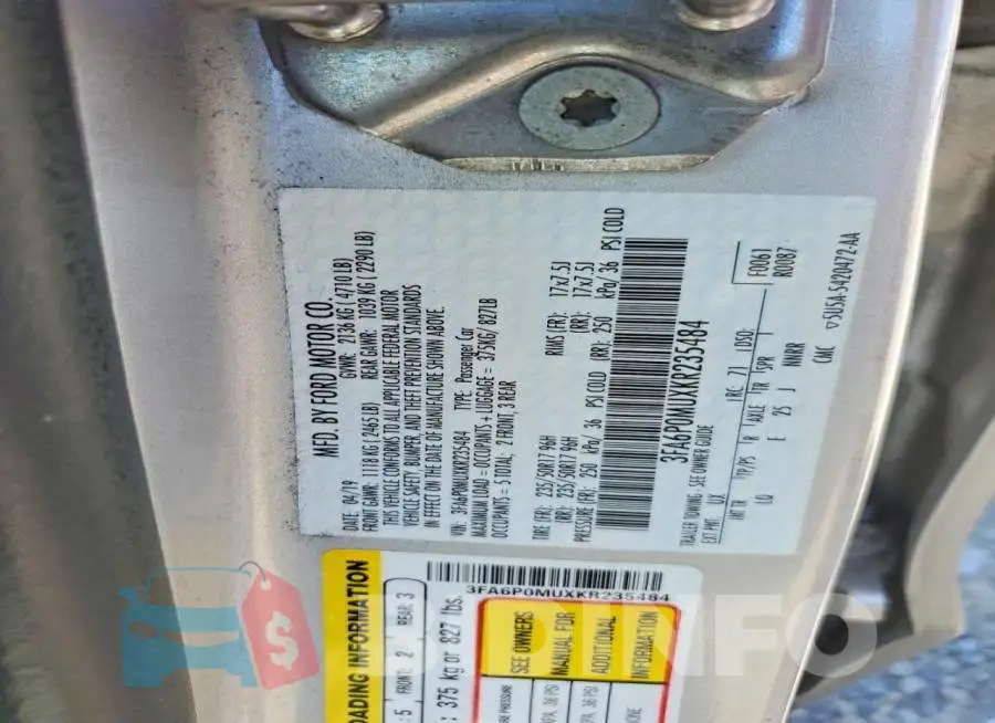 3FA6P0MUXKR235484 Photo# 13