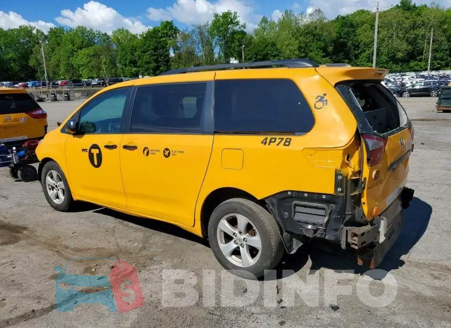 5TDKZ3DC7HS886962 Photo# 2