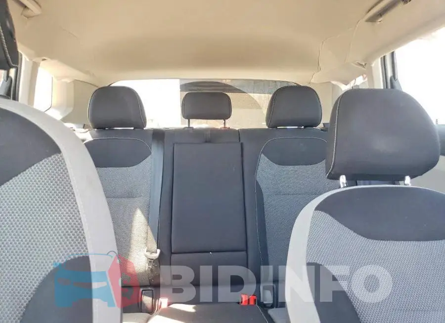 3VVCX7B29PM373708 Photo# 10