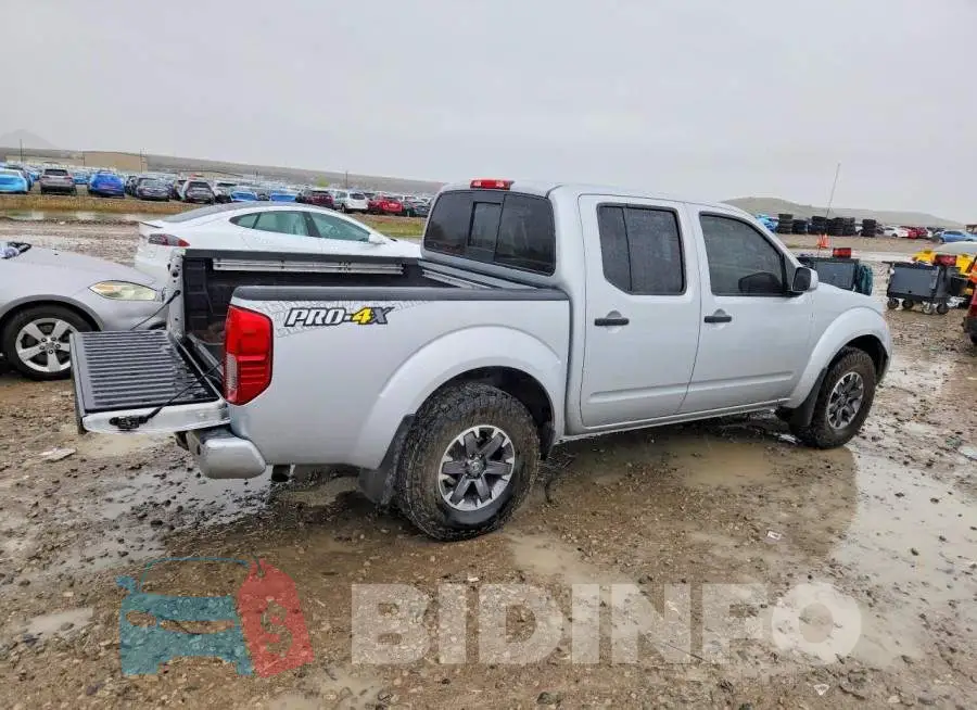 1N6AD0EV6JN760187 Photo# 3