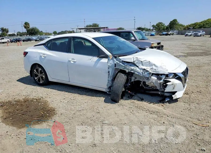 3N1AB8CV4PY320302 Photo# 4
