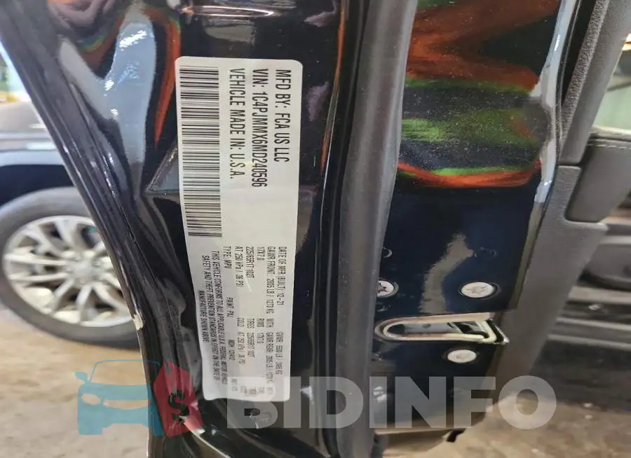 1C4PJMMX6MD240596 Photo# 13