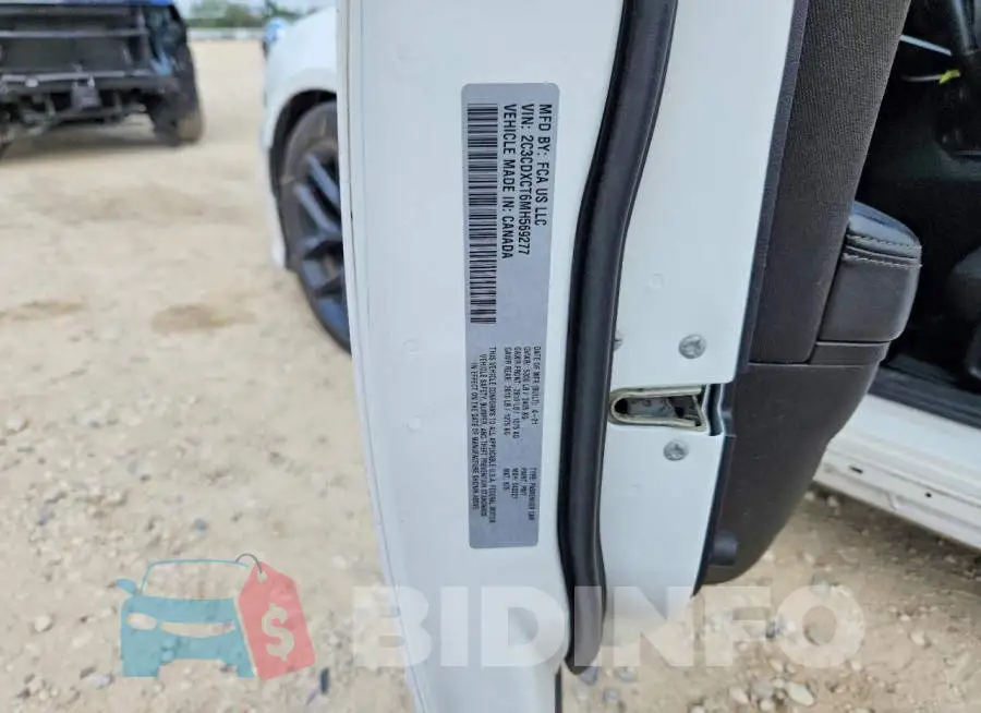 2C3CDXCT6MH569277 Photo# 12