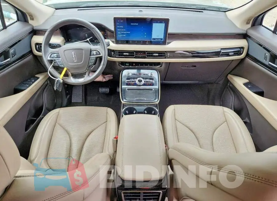 2LMPJ8K97PBL12105 Photo# 8