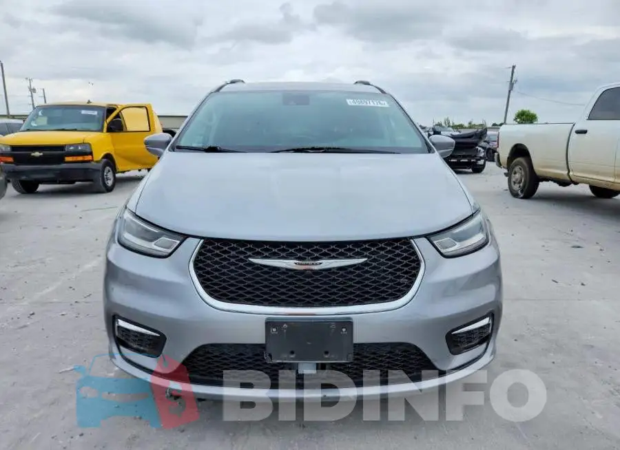 2C4RC1BG2MR525927 Photo# 5